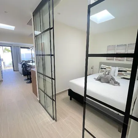 Casahost Bastian Costa Teguise