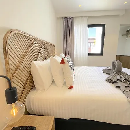 Casahost Bastian Costa Teguise