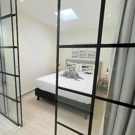 Casahost Bastian *