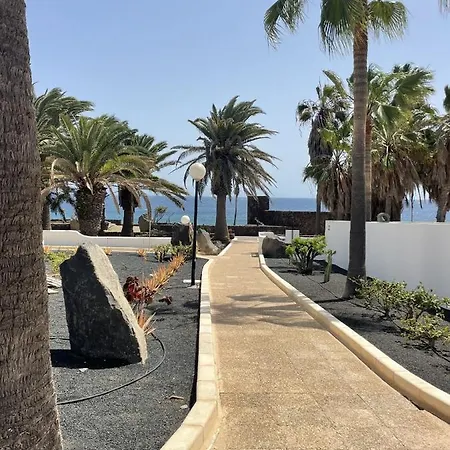 Casahost Bastian Costa Teguise