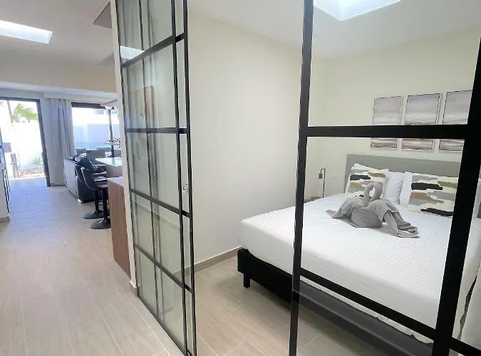 Casahost Bastian Costa Teguise