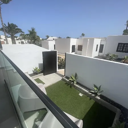 Casahost Bastian *